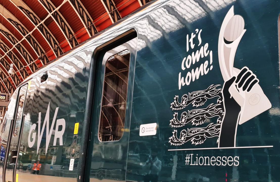 Lionesses livery on the GWR train 